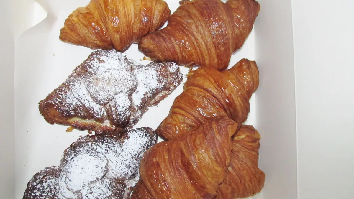 Celebration Corner – patisserie in Ferrybridge, Knottingley